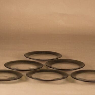 Iittala värireuna lautanen, kirkas, sammaleenvihreä reuna, 6 kpl, suunnittelija Timo Sarpaneva, 1 signeerattu