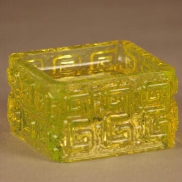 Riihimäen lasi Taalari kynttilänjalka, keltainen, suunnittelija Tamara Aladin,