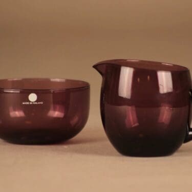 Iittala 2370,2371 sokerikko ja kermakko, lila, suunnittelija Timo Sarpaneva,