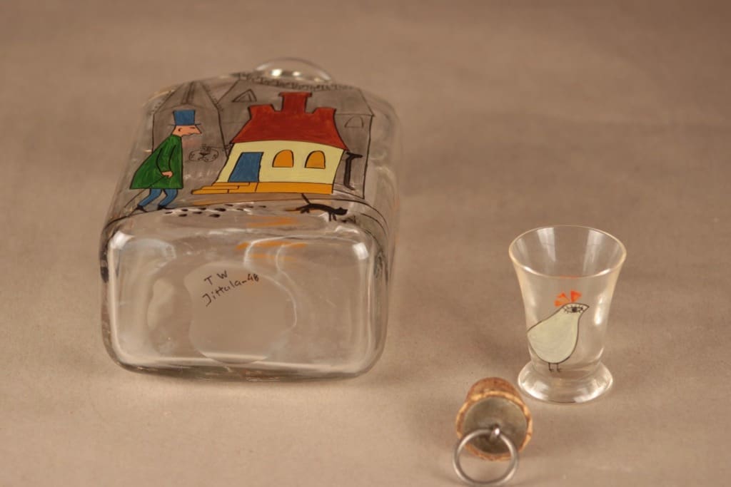 Iittala pullo ja lasi, käsinmaalattu, suunnittelija Tapio Wirkkala, käsinmaalattu, signeerattu kuva 3